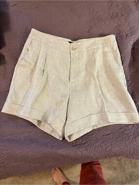 Karen Kane Light Beige High-Waist Linen Shorts